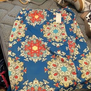 Brand new 2x nuggle skirt